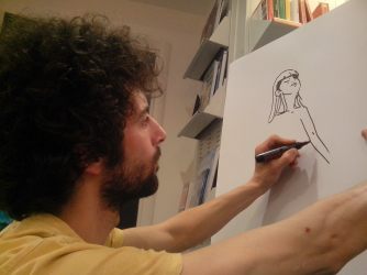 Fabio Cioffi in una dimostrazione di disegno live.